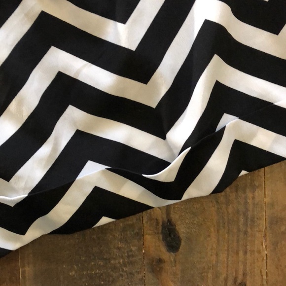 Chevron Patten shorts - Picture 6 of 8